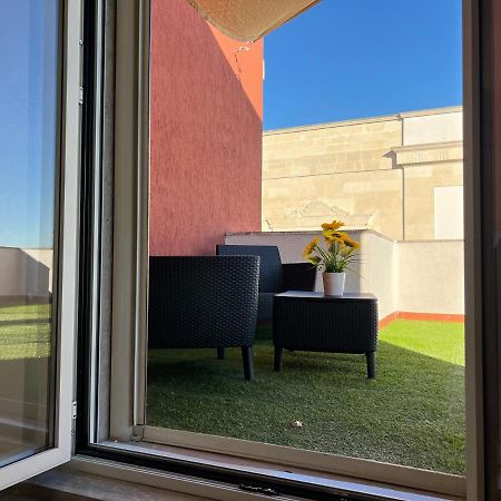 Loft Con Terrazzo A Livello Stazione Lägenhet Lecce Exteriör bild
