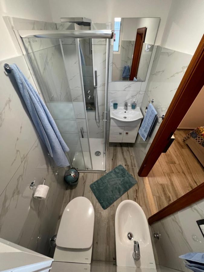 Loft Con Terrazzo A Livello Stazione Lägenhet Lecce Exteriör bild