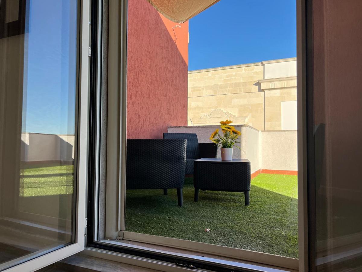 Loft Con Terrazzo A Livello Stazione Lägenhet Lecce Exteriör bild